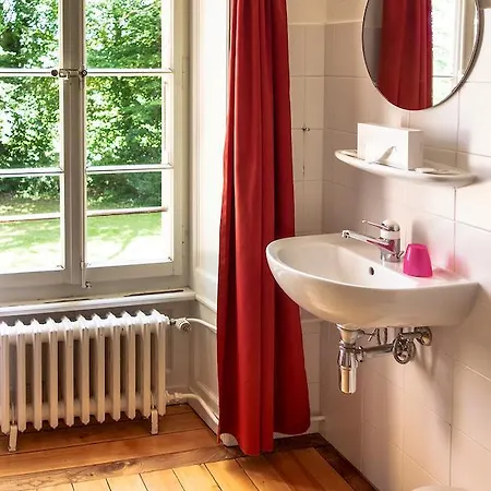 Hotel Chateau De Bossey 3*