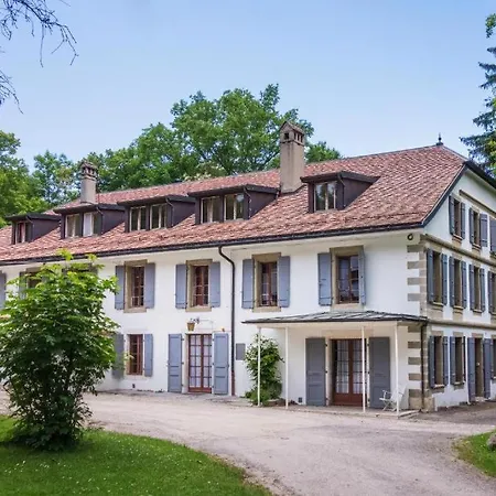 Hotel Chateau De Bossey 3*