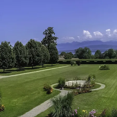 Chateau De Bossey 3*