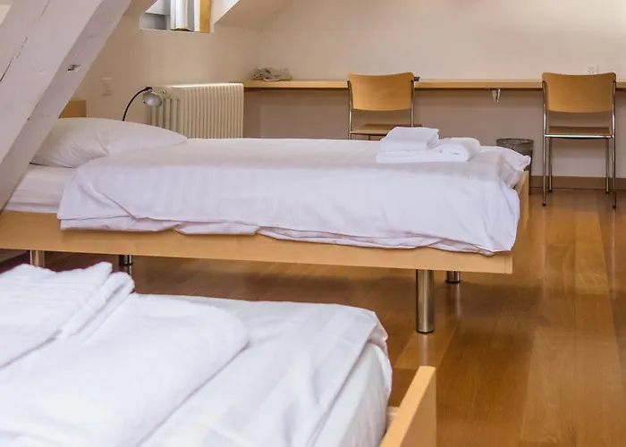 Chateau De Bossey 3*