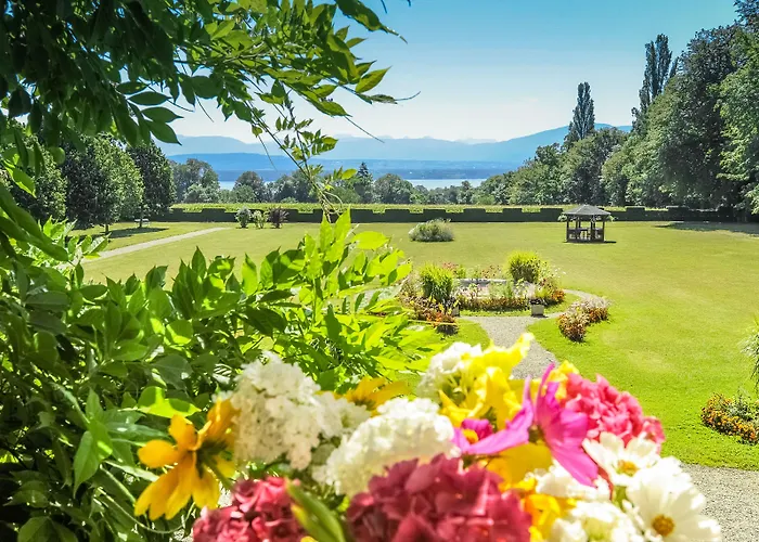 Chateau De Bossey Otel