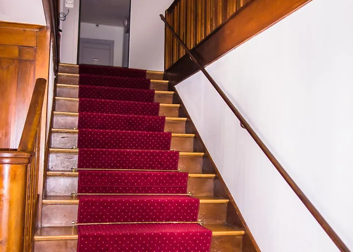 Chateau De Bossey 3*